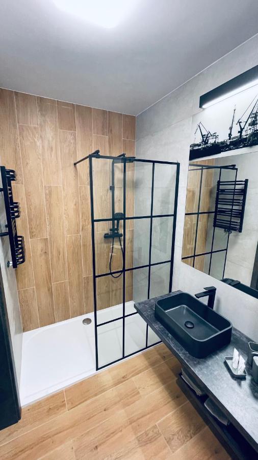 Labar Apartments กดัญสก์ ภายนอก รูปภาพ